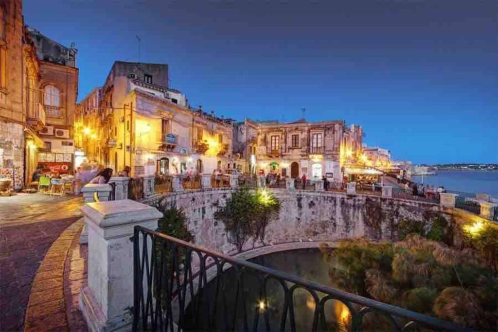La Mansarda Villa Syracuse Luaran gambar